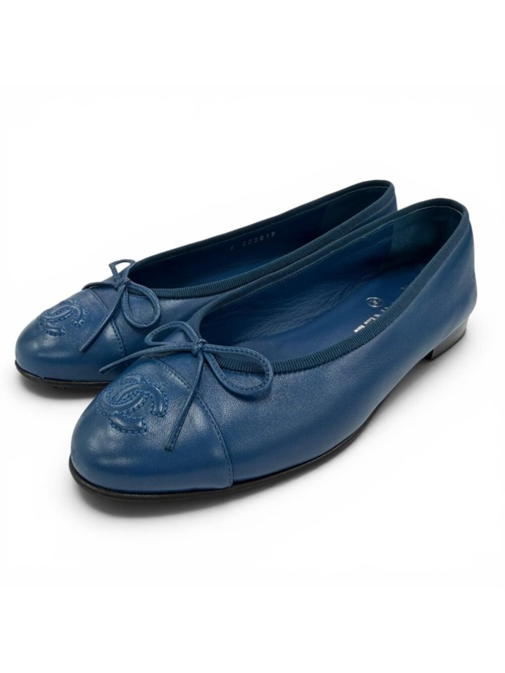 Chanel Ballerina CC Logo Ribbon Leather Flat Pumps Ballet Shoes Navy